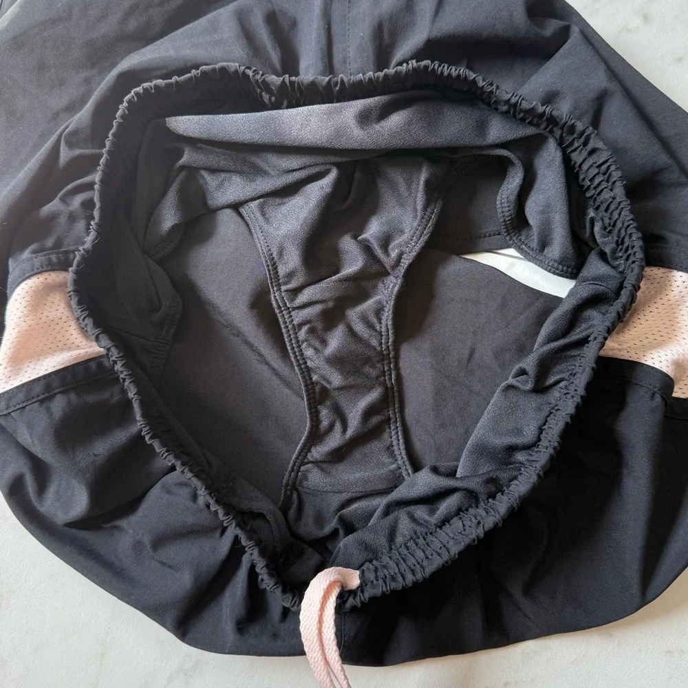 UNDER ARMOR 🖤🩷 women’s black and pink running shorts size small - Picture 6 of 7